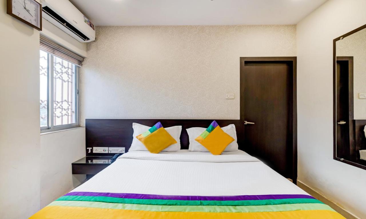 Itsy Hotels Neeranand Plaza โกลกาตา ภายนอก รูปภาพ