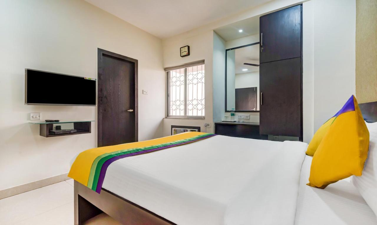 Itsy Hotels Neeranand Plaza โกลกาตา ภายนอก รูปภาพ