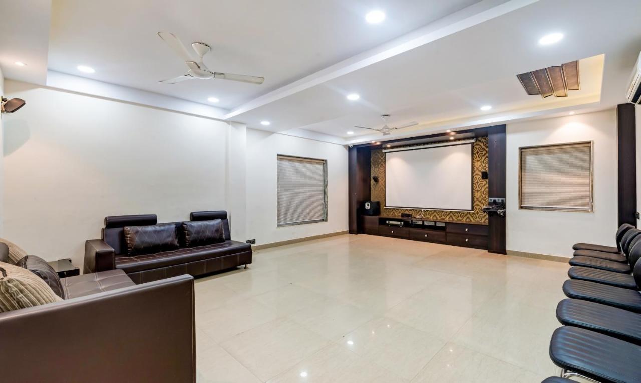Itsy Hotels Neeranand Plaza โกลกาตา ภายนอก รูปภาพ
