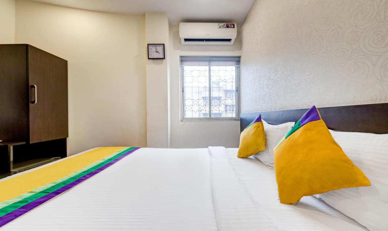 Itsy Hotels Neeranand Plaza โกลกาตา ภายนอก รูปภาพ