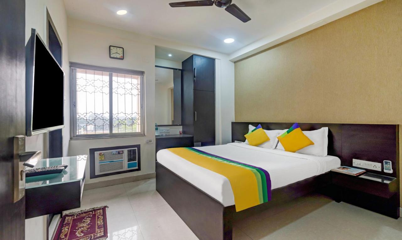 Itsy Hotels Neeranand Plaza โกลกาตา ภายนอก รูปภาพ