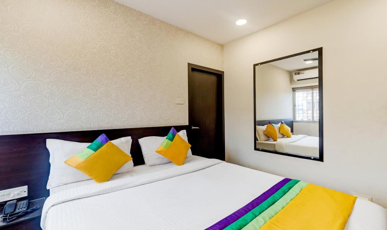 Itsy Hotels Neeranand Plaza โกลกาตา ภายนอก รูปภาพ