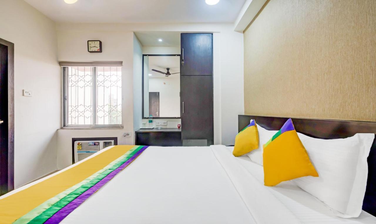 Itsy Hotels Neeranand Plaza โกลกาตา ภายนอก รูปภาพ